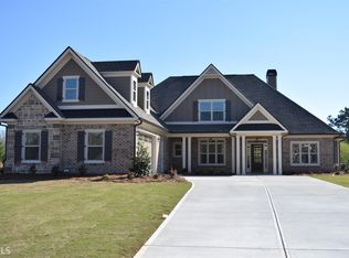 1099 Fairfield Ave, Statham, GA 30666