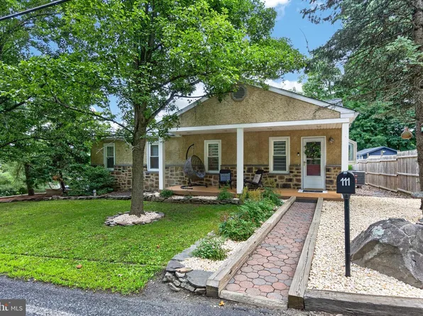 111 Fulmer Rd, Perkiomenville, PA 18074