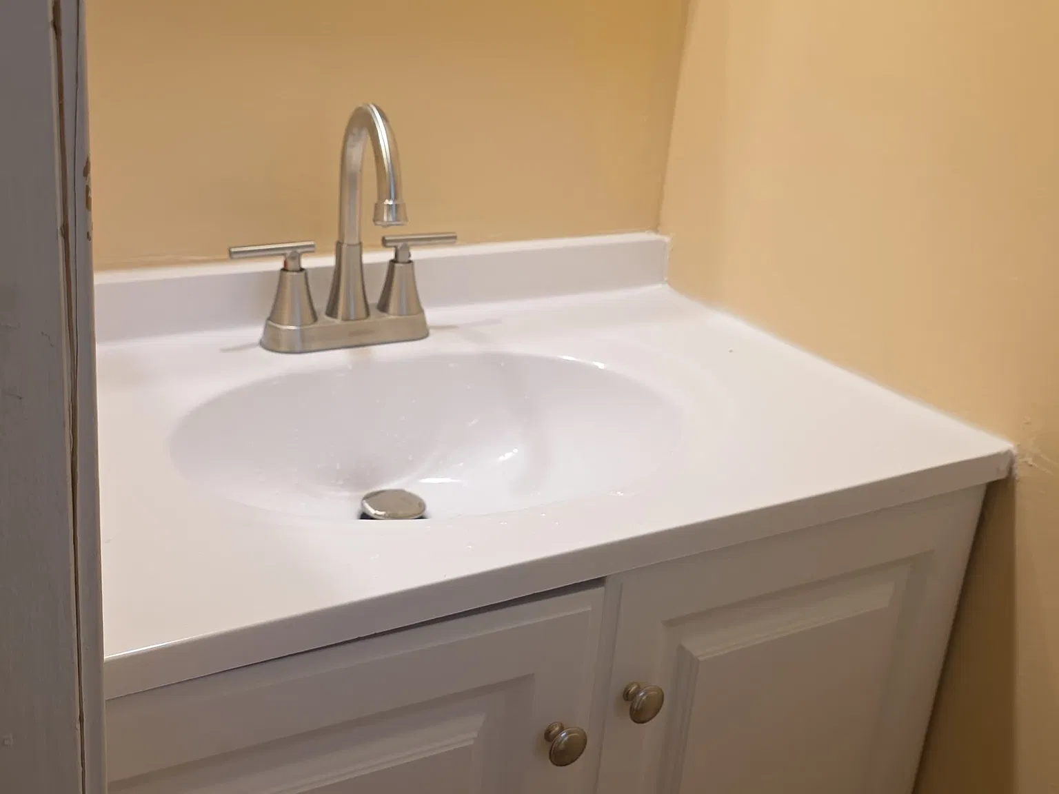 2 bed, 2.5 bath, 1116 sqft, $2,100 — Photo 3