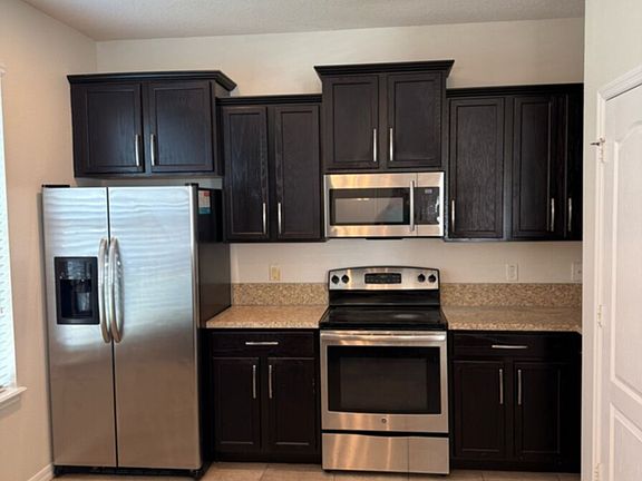 3rd image of 10251 Lake District Ln