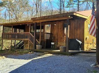 3390 Rocky Ridge Rd, Cosby, TN 37722