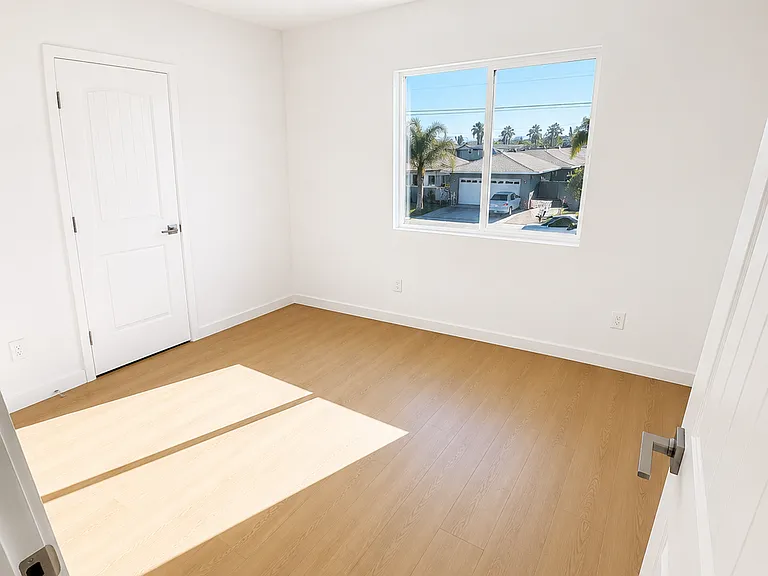 2585 Moonstone Dr — Photo 4