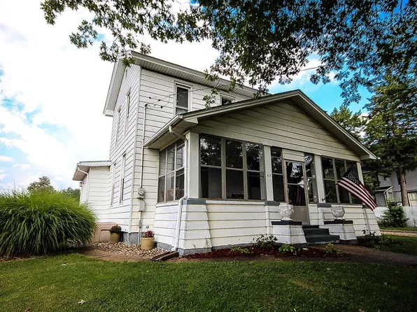 117 S Maple St, Maroa, IL 61756