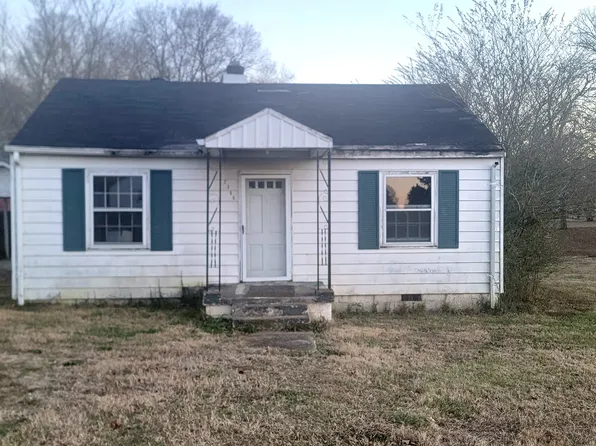 2306 E Lincoln St, Tullahoma, TN 37388