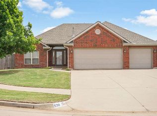 538 W Broadpoint Court Way, Mustang, OK 73064