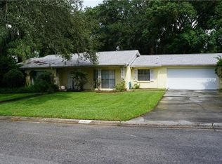 8017 Tierra Verde Dr, Tampa, FL 33617