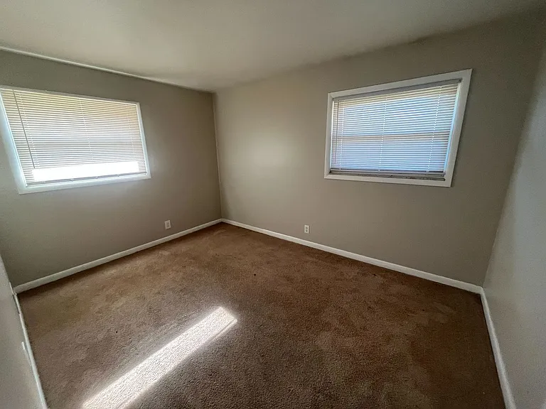6051 Laurel Hall Dr — Photo 11