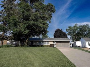 819 Ridge St, Mineral Point, WI 53565