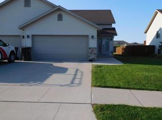 1784 38th Ave S, Grand Forks, ND 58201