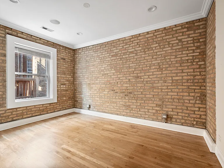 2820 W Arthur Ave #3 — Photo 6