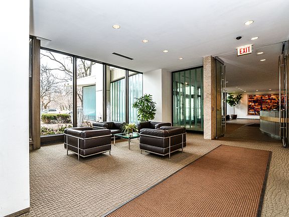 4th image of 2800 N Lake Shore Dr APT 604