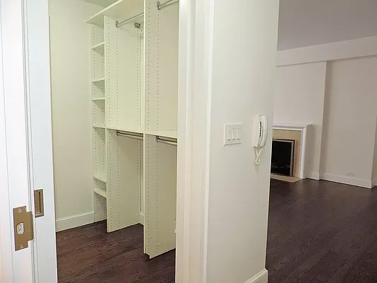 Rented by essential NEW YORK Real Estate | media 5