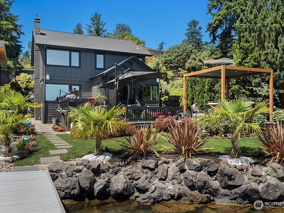 1st image of 15038 Beach Drive NE