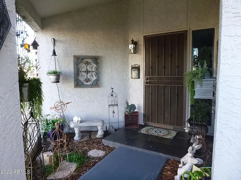 9237 N 47th Dr — Photo 1