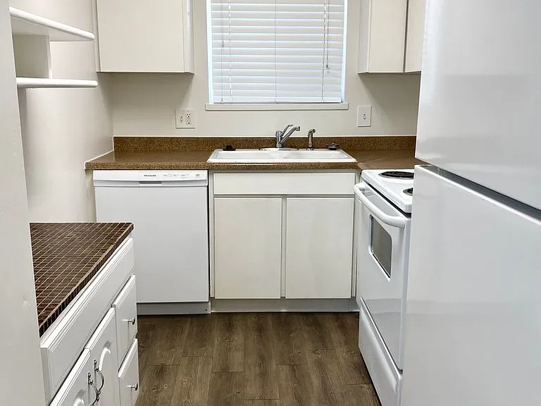 Cambridge Dorchester Apartment Homes — Photo 109