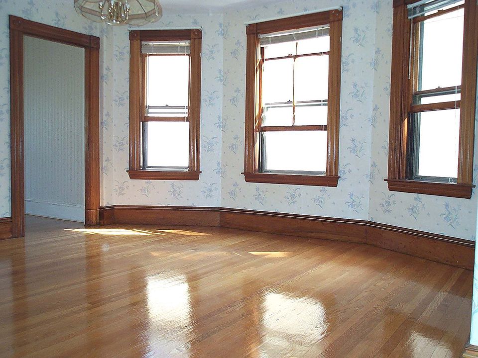 2nd fl living rm