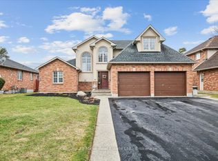 230 Appleby Rd, Hamilton, ON L9G 2V7