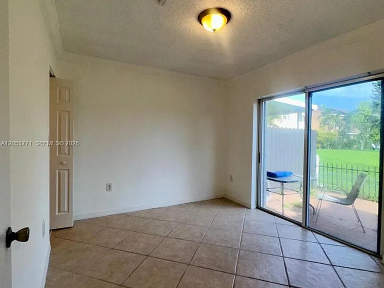 15334 SW 36th Ter #15334 — Photo 8