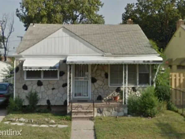 8620 Pembroke Ave, Detroit, MI 48221
