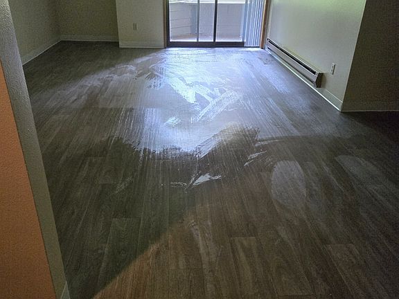 3rd image of 16449 Ambaum Blvd S #11
