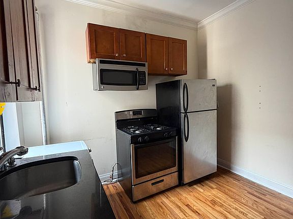 2nd image of 433 Rogers Ave APT 12