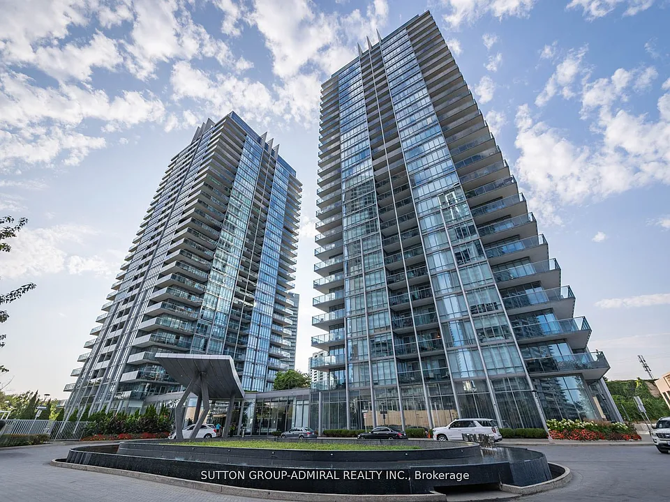 90 Park Lawn Rd #1811