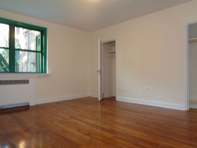 1st image of 39 Glenwood Ave