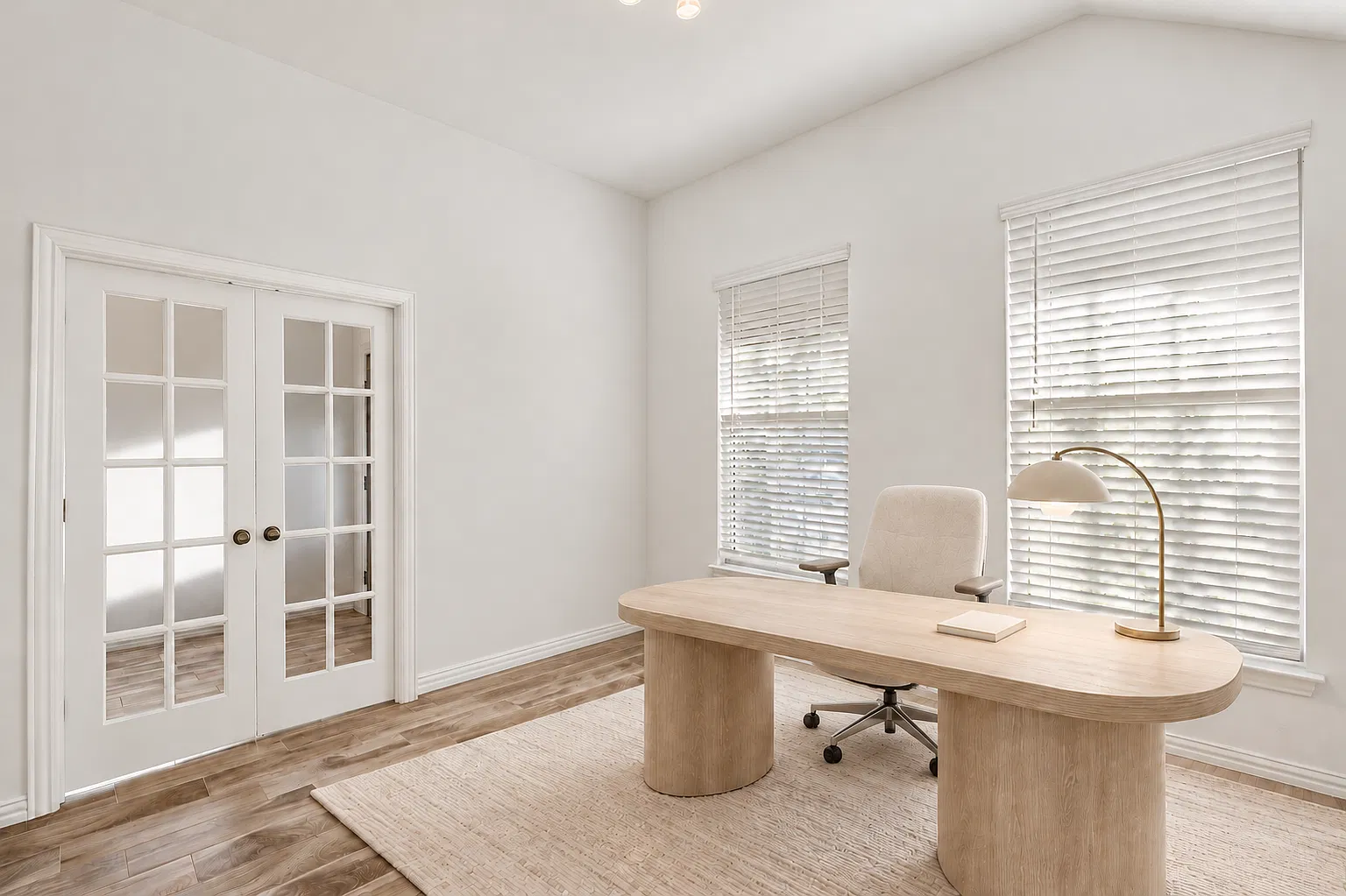 3 bed, 1874 sqft, $2,100 — Photo 3