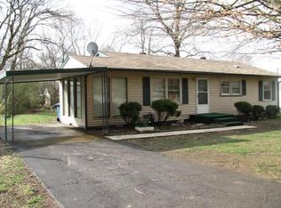 1206 E Main St, Waverly, TN 37185