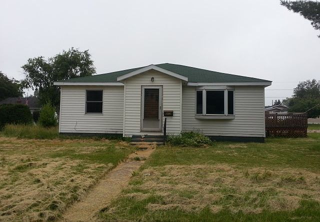 1st image of 412 13th Ave E