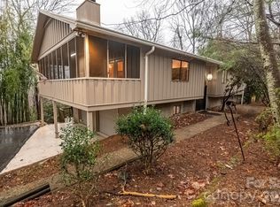 120 Breckenridge Ct, Laurel Park, NC 28739