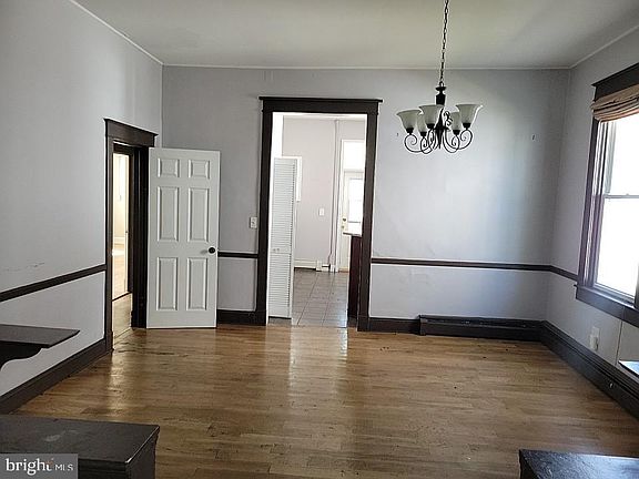 5th image of 4227 Belmar Ave