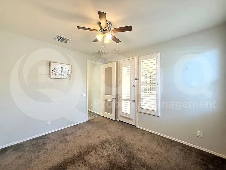 22933 E Silver Creek Ln — Photo 11