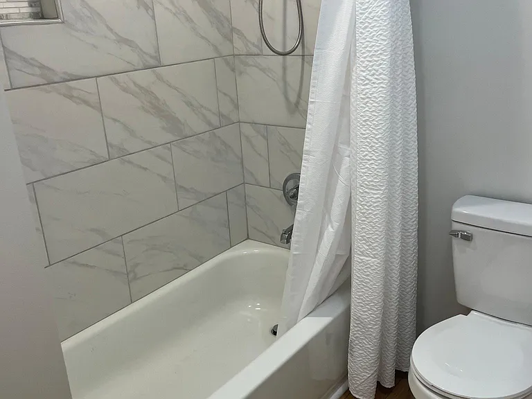 1031 Sunvalley Cir #1031 — Photo 9