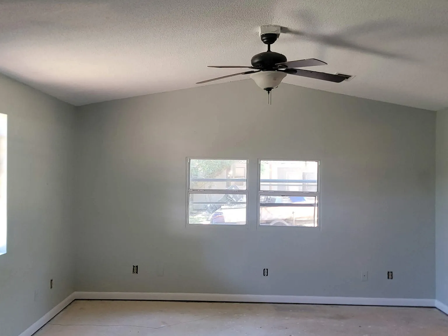 2 bed, 1800 sqft, $1,800 — Photo 2