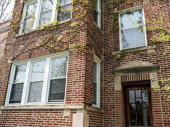 2nd image of 3844 N Richmond St #1