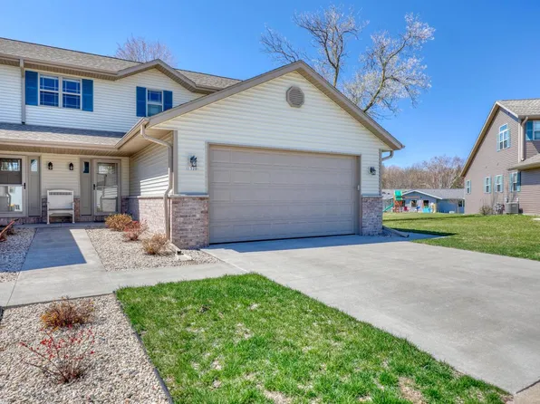 1320 Legion CIRCLE, West Bend, WI 53090