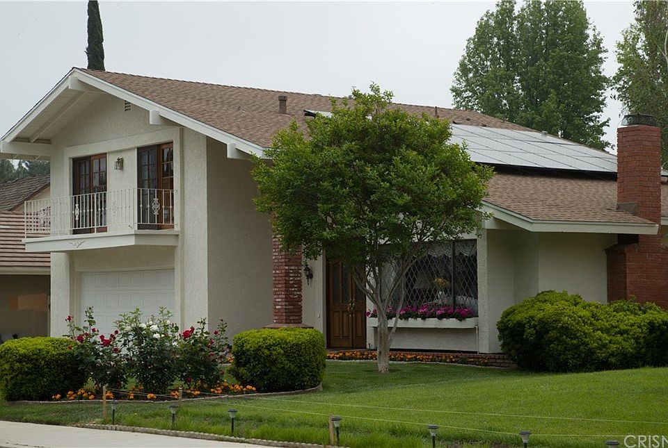 1st image of 23936 Avenida Crescenta