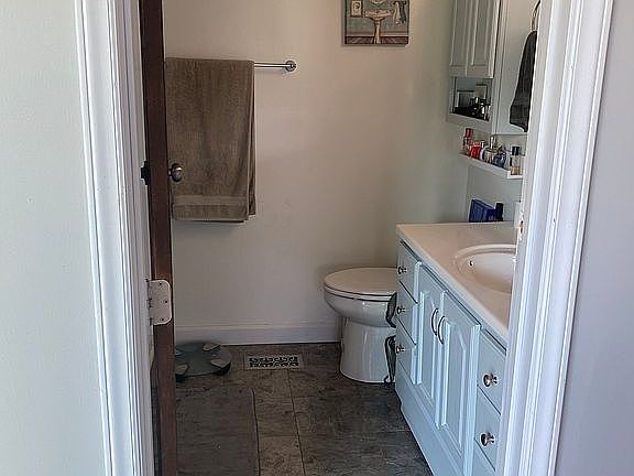 En-suite bathroom