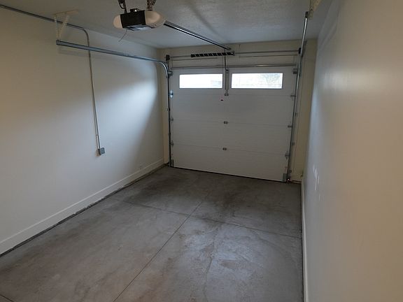 5th image of 330 S Main St #1