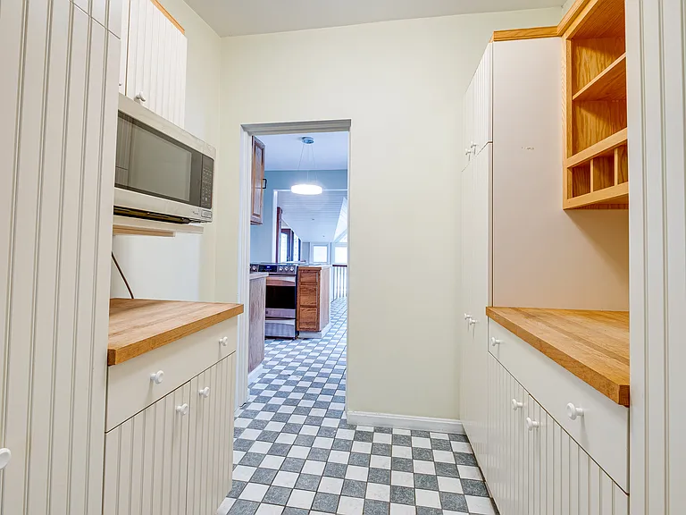 1235 Shore Rd — Photo 14