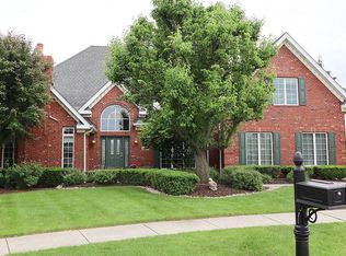 9319 Walnut Ln, Tinley Park, IL
