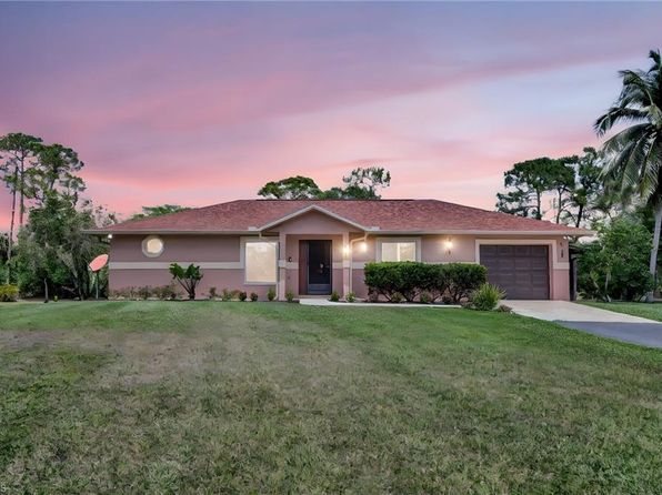 851 19th St SW, Naples, FL 34117