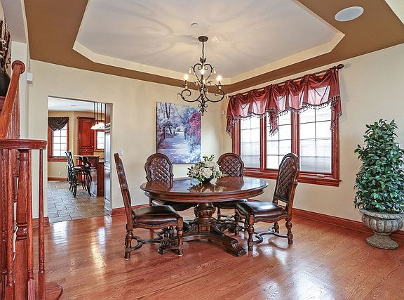 5th image of 2015 Celtic Glen Dr