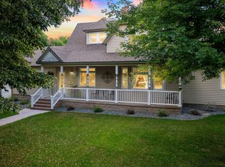 214 6th Ave SW, Cambridge, MN 55008