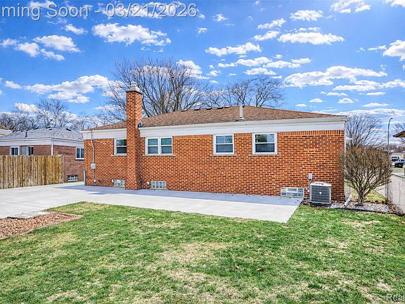 2nd image of 1799 Grange Rd