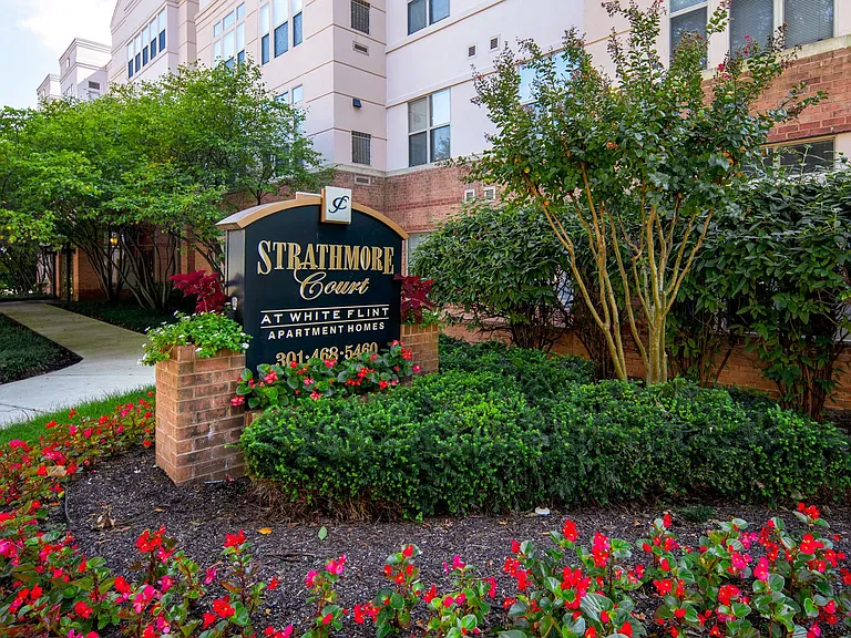 Strathmore Court at White Flint — Photo 15