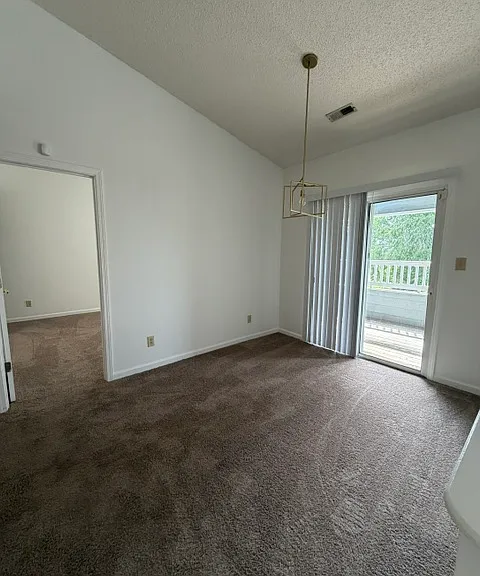 107 Breezewood Dr #F — Photo 3