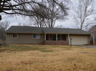 1529 SW Brooklyn Ave, Topeka, KS 66611