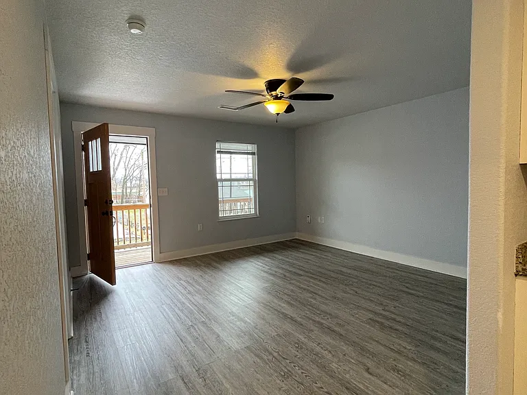 218 S Mock St #3 — Photo 15
